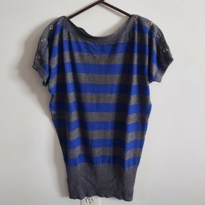 Questions Blue Gray Tunic Size L